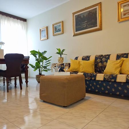 Lorenzo Guest Suite With Free Private Parking-- Cantieri Culturali Palermo Exterior photo