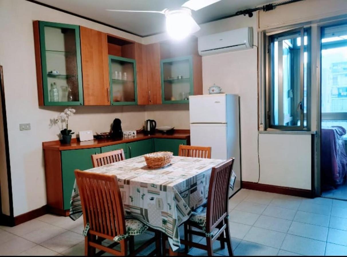 Lorenzo Guest Suite With Free Private Parking-- Cantieri Culturali Palermo Exterior photo