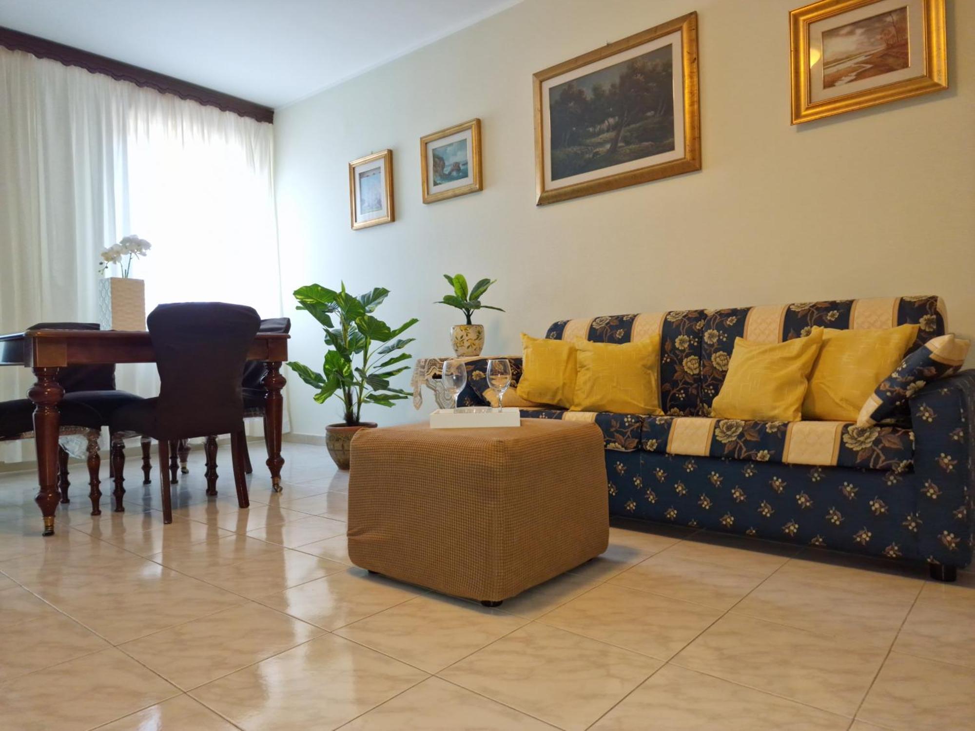 Lorenzo Guest Suite With Free Private Parking-- Cantieri Culturali Palermo Exterior photo