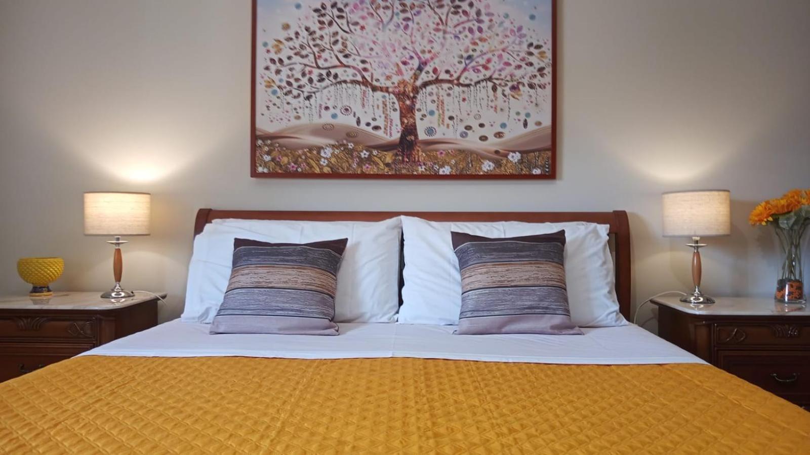 Lorenzo Guest Suite With Free Private Parking-- Cantieri Culturali Palermo Exterior photo
